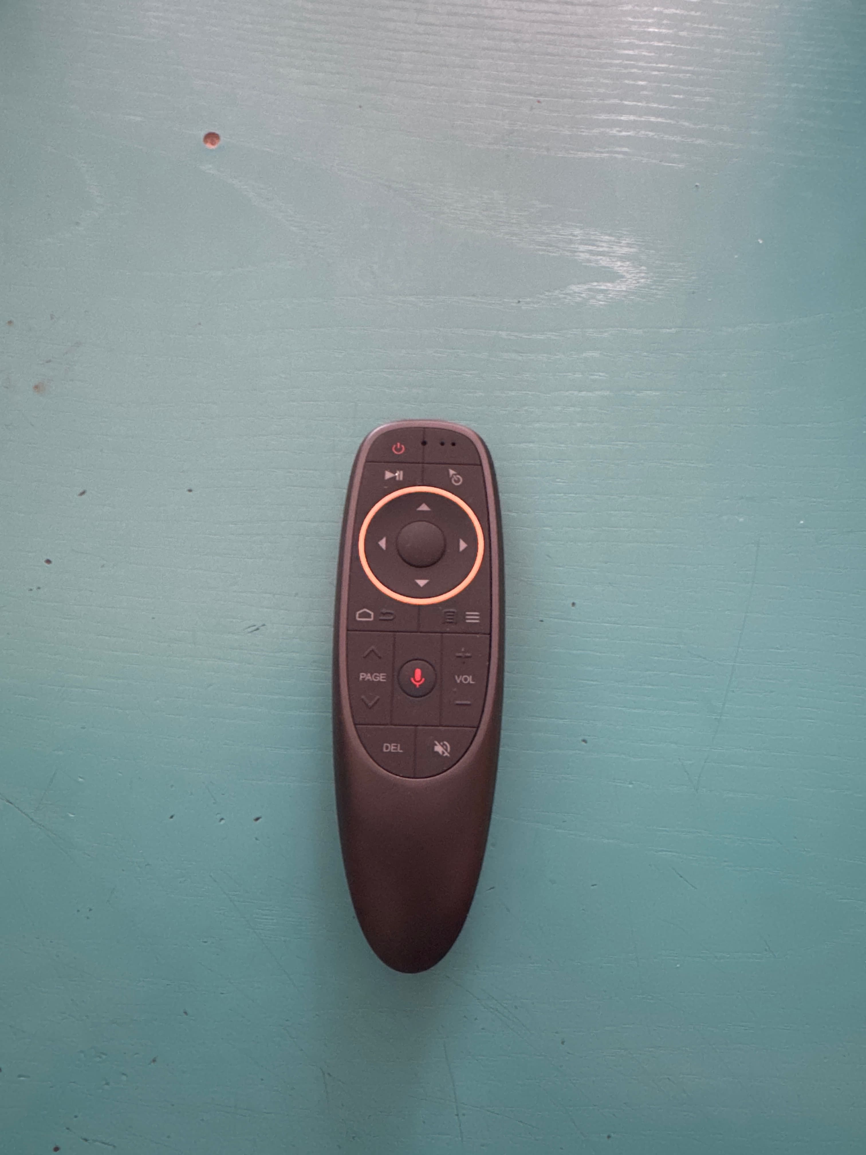 TÜM ANDROİD TV’LERLE UYUMLU AKILLI KUMANDA